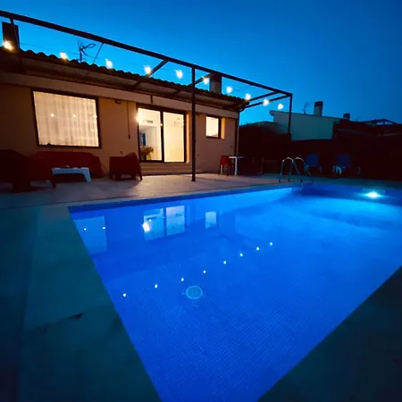 Modernes Einfamilienhaus Mit Pool By Interhome * Torroella de Montgrí