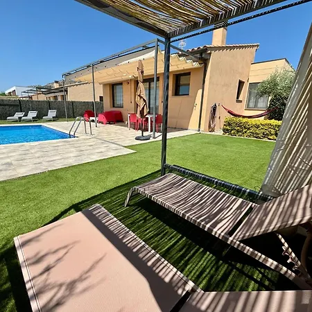 Modernes Einfamilienhaus Mit Pool By Interhome * Torroella de Montgrí