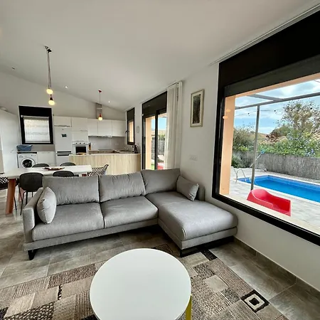 Modernes Einfamilienhaus Mit Pool By Interhome * Torroella de Montgrí